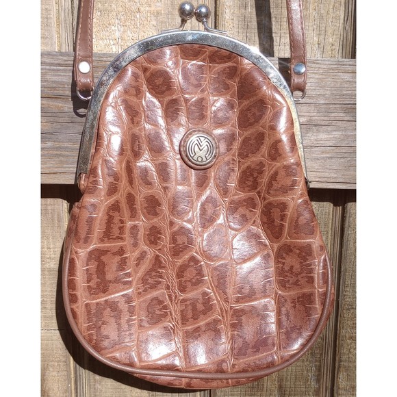 Vintage Monique Leather Crossbody - Picture 2 of 6